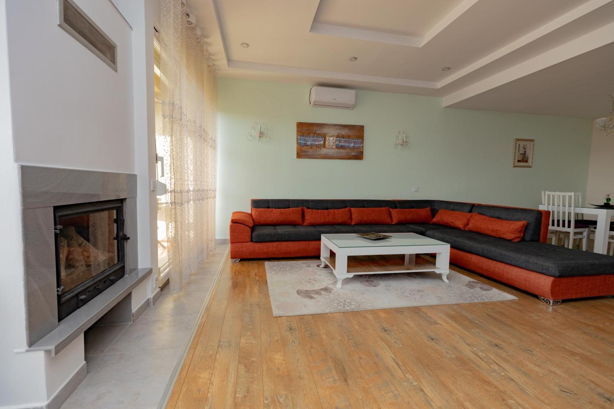 Dodona Aparthotel In Prishtina Priştine Oda fotoğraf