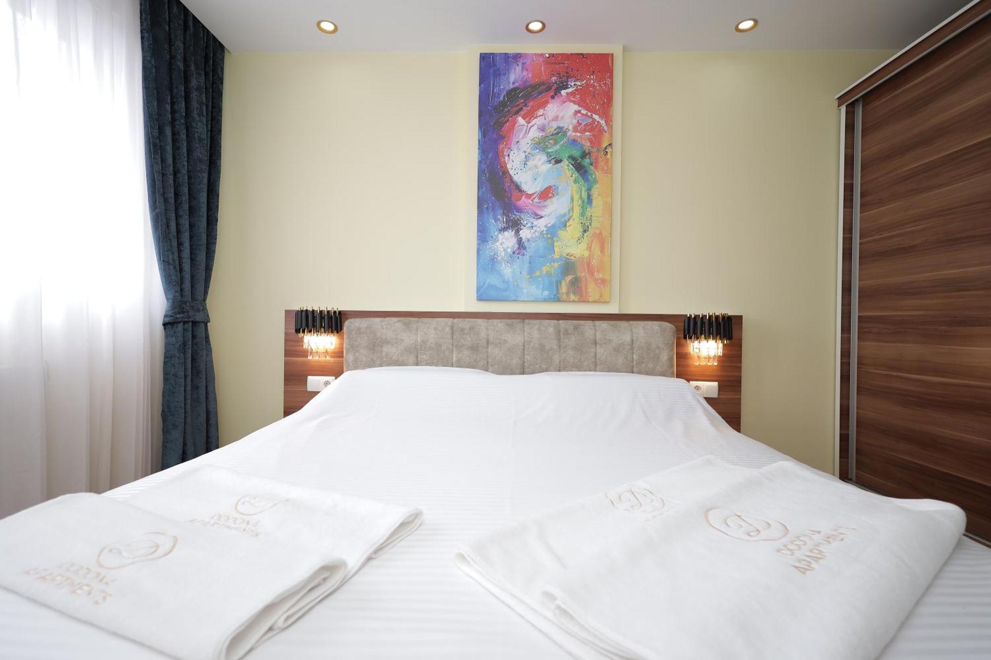 Dodona Aparthotel In Prishtina Priştine Dış mekan fotoğraf