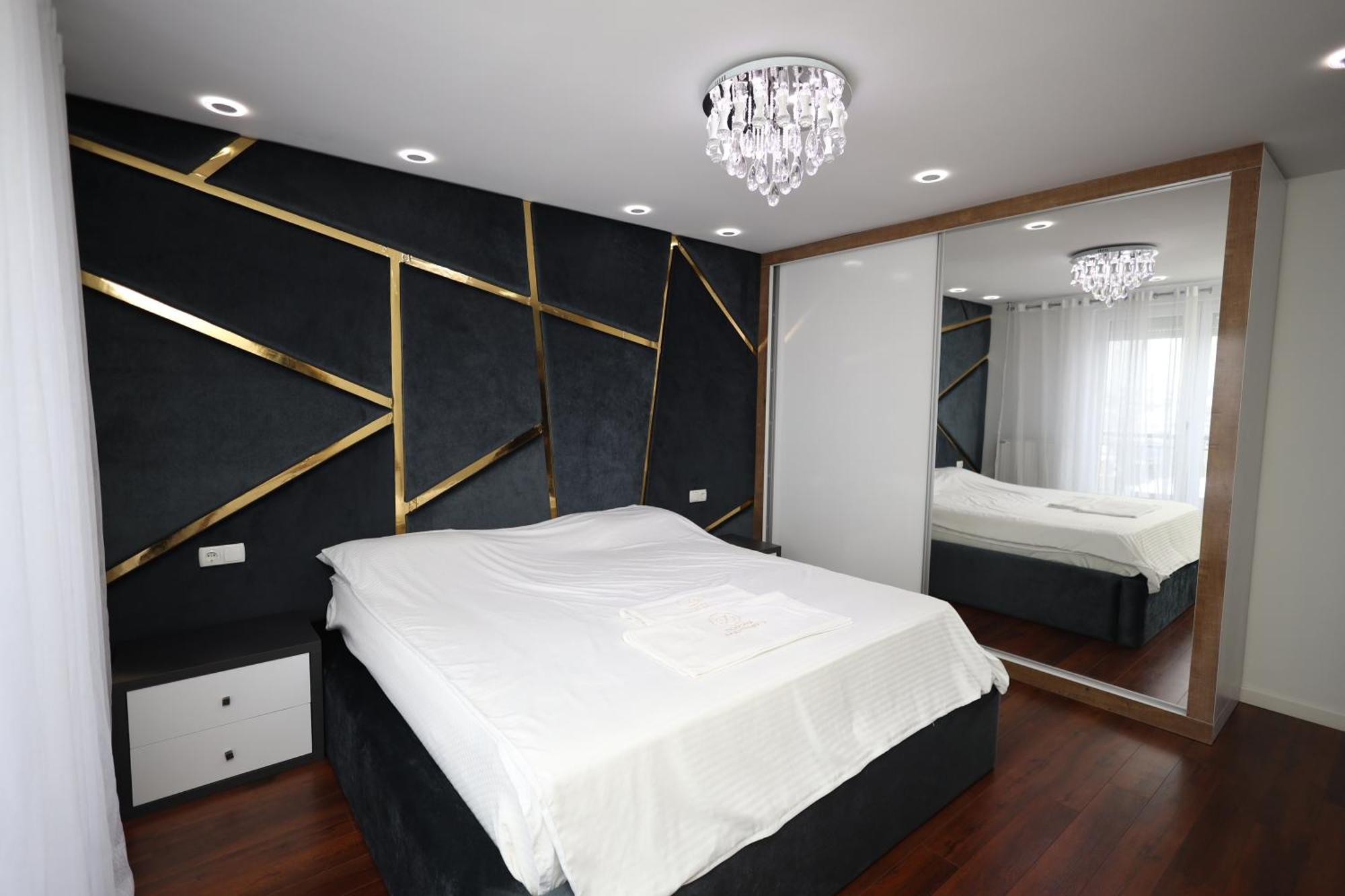 Dodona Aparthotel In Prishtina Priştine Dış mekan fotoğraf