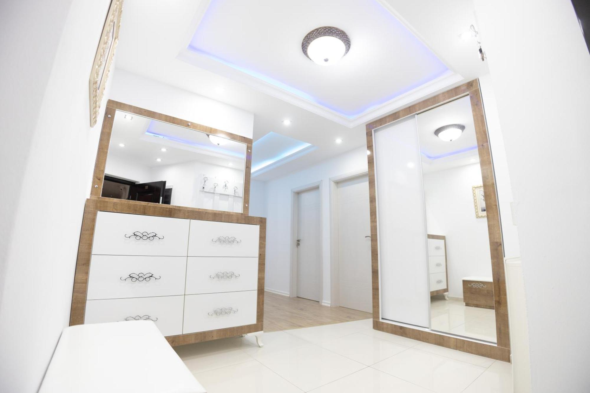 Dodona Aparthotel In Prishtina Priştine Dış mekan fotoğraf