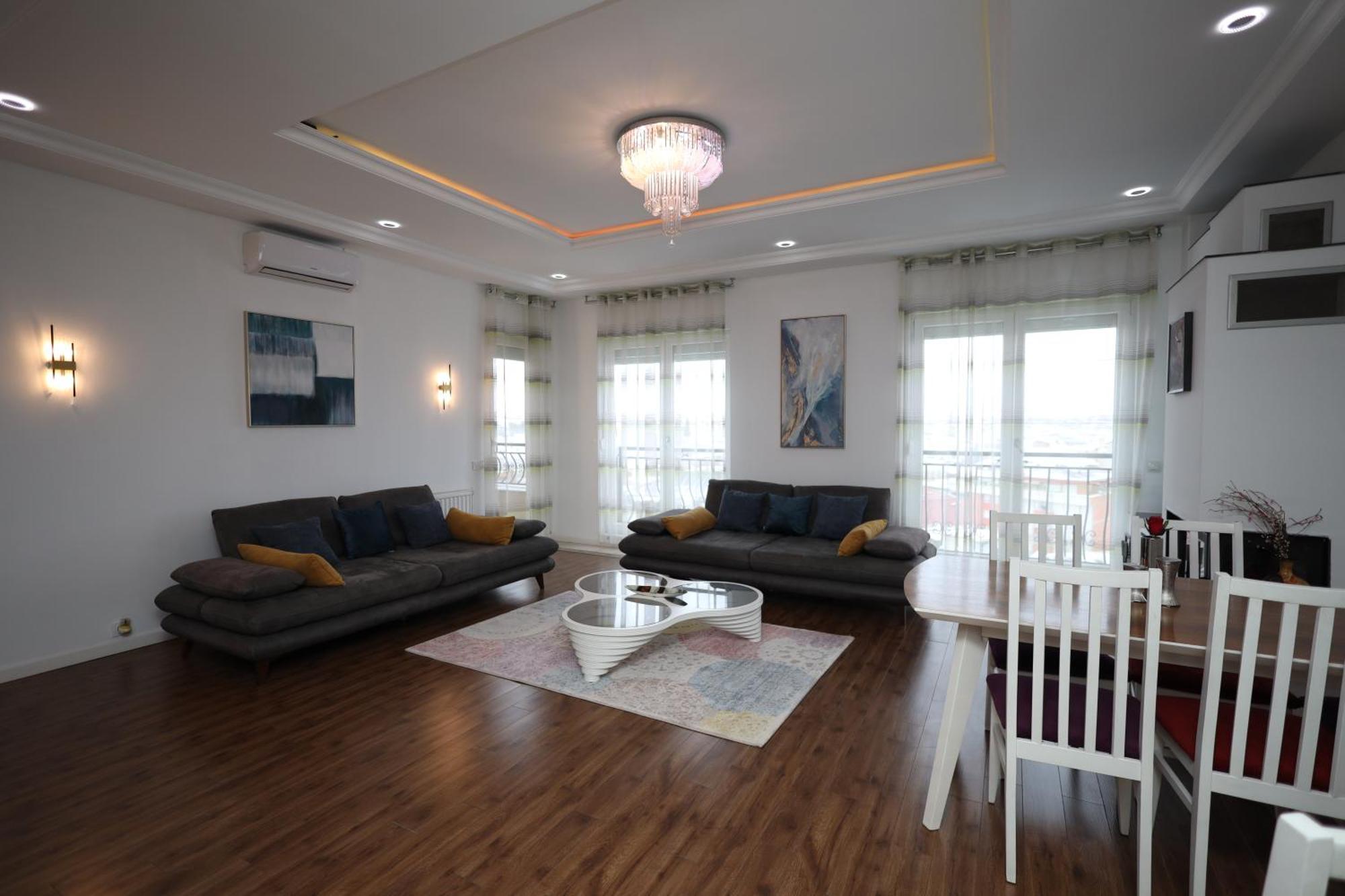 Dodona Aparthotel In Prishtina Priştine Dış mekan fotoğraf