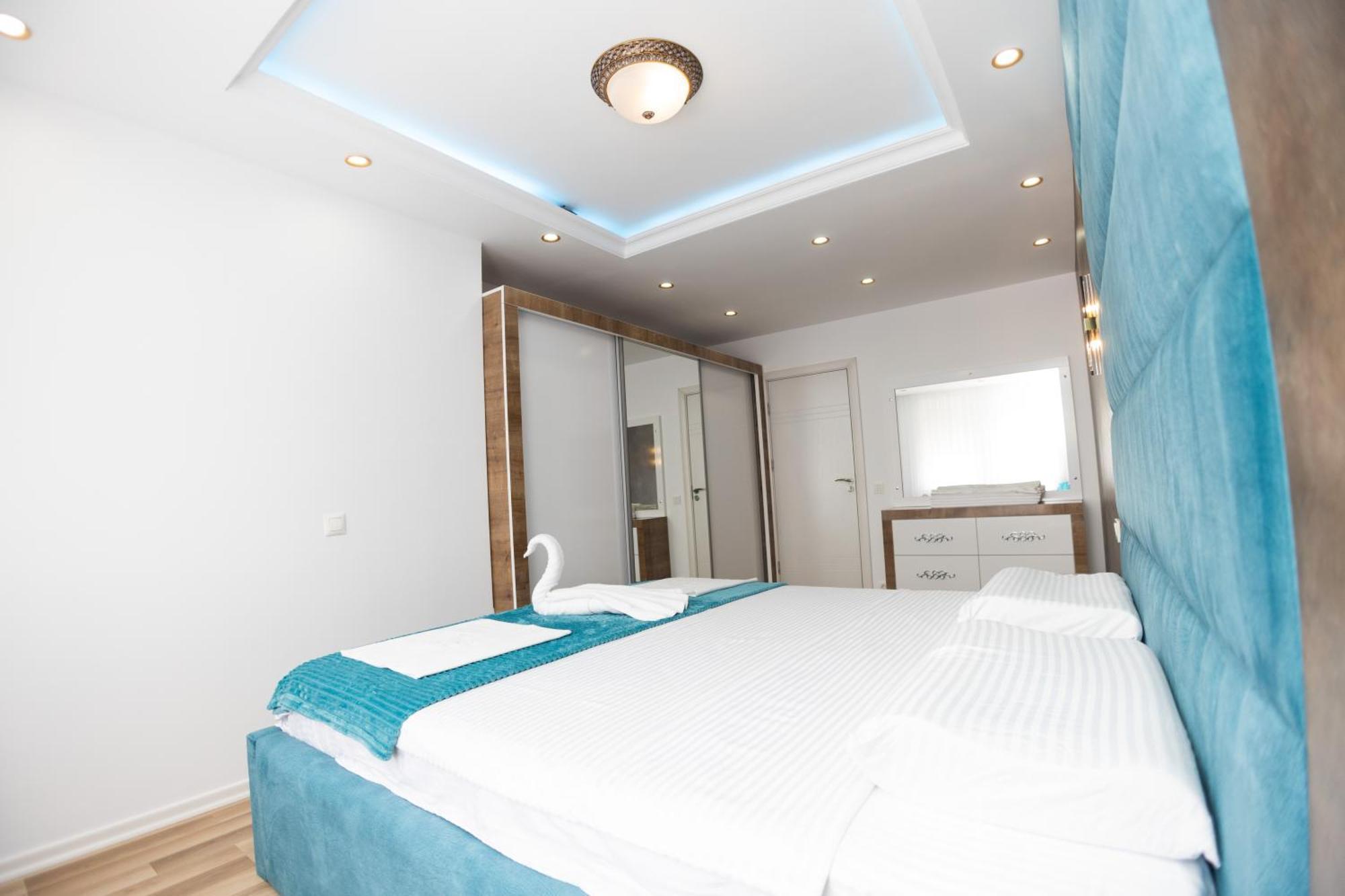 Dodona Aparthotel In Prishtina Priştine Dış mekan fotoğraf