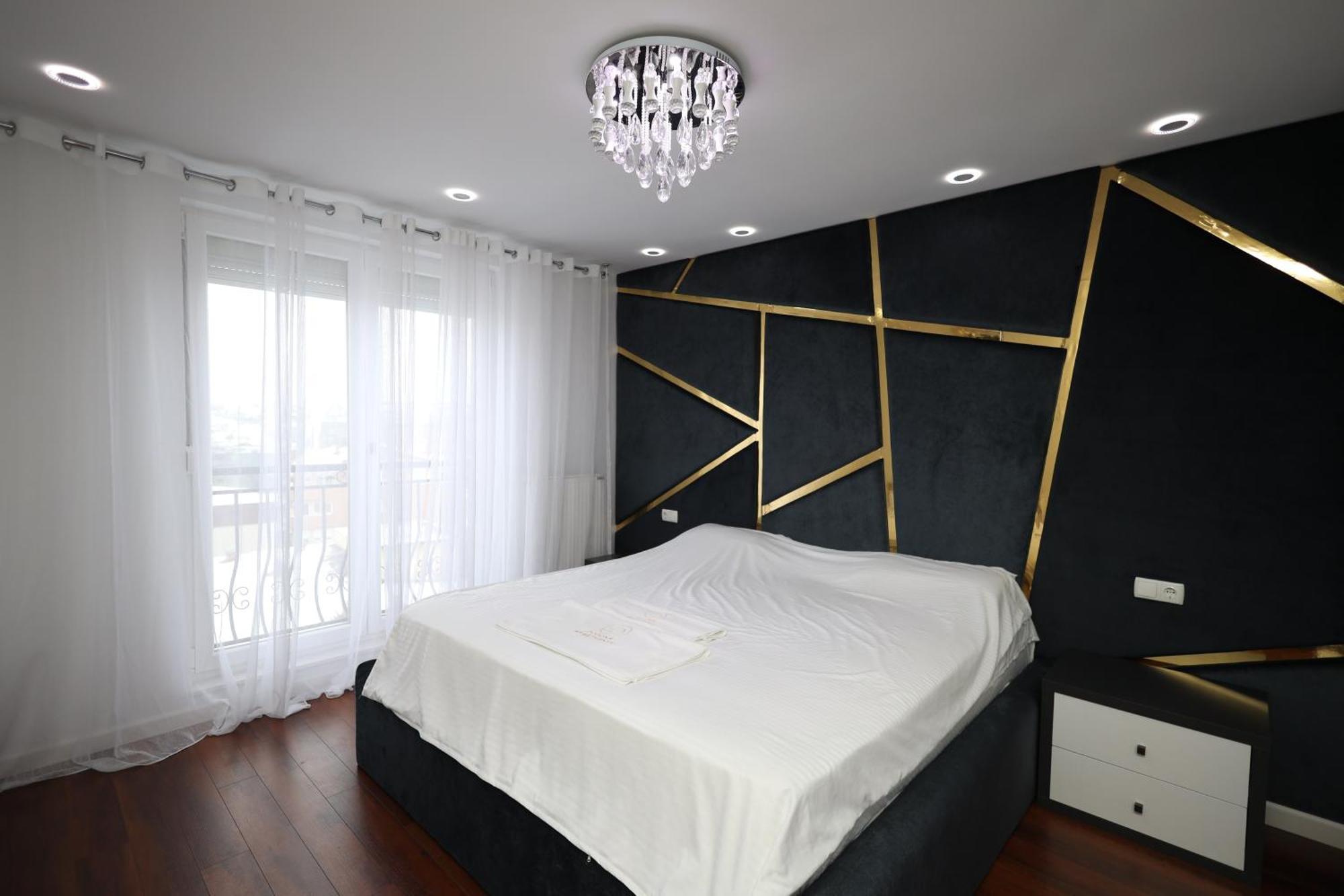 Dodona Aparthotel In Prishtina Priştine Dış mekan fotoğraf