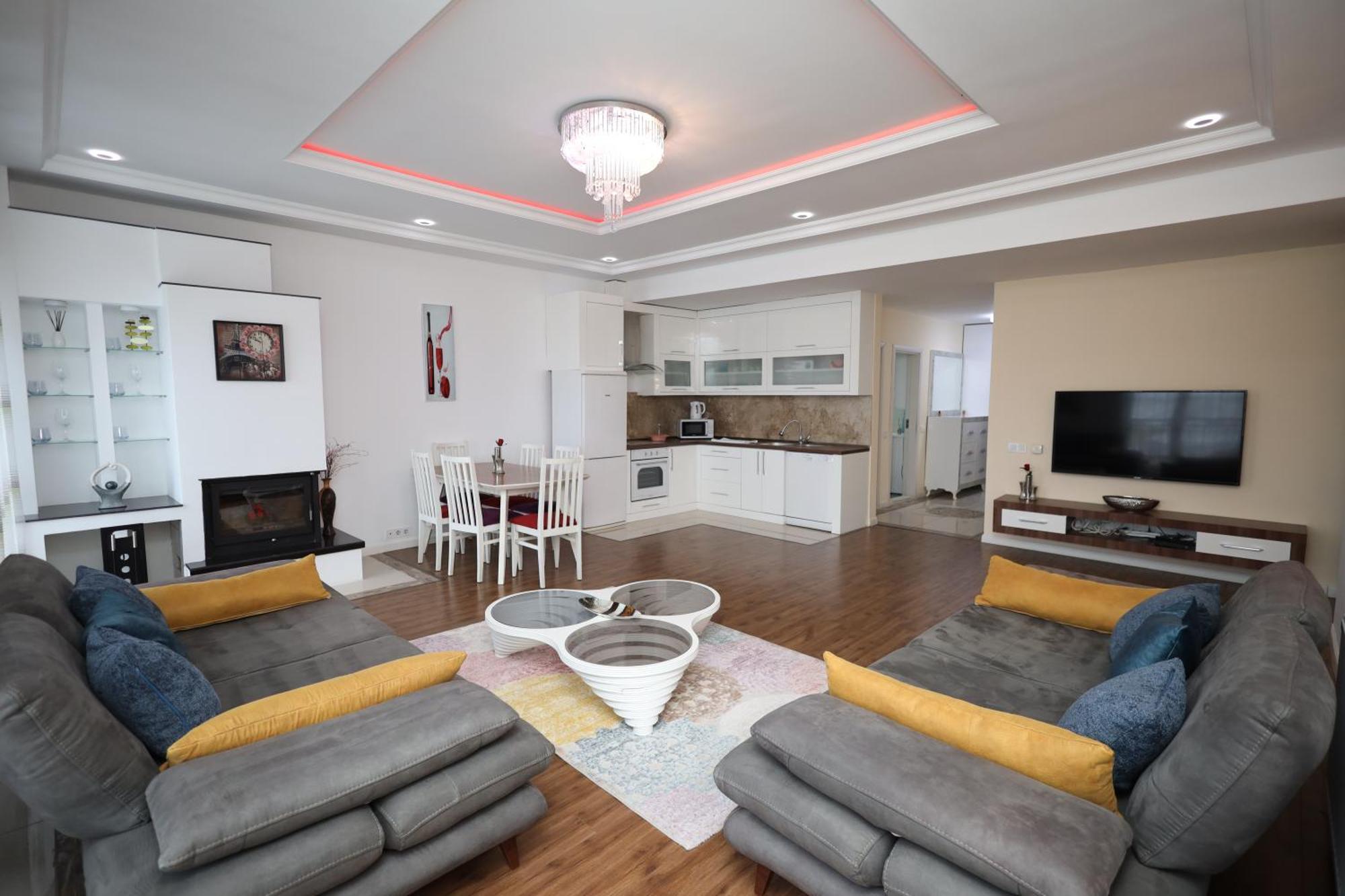 Dodona Aparthotel In Prishtina Priştine Dış mekan fotoğraf
